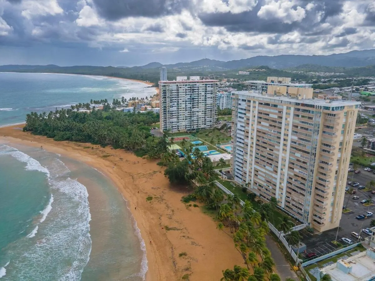 Playa Azul Beach Paradise لوكويللو