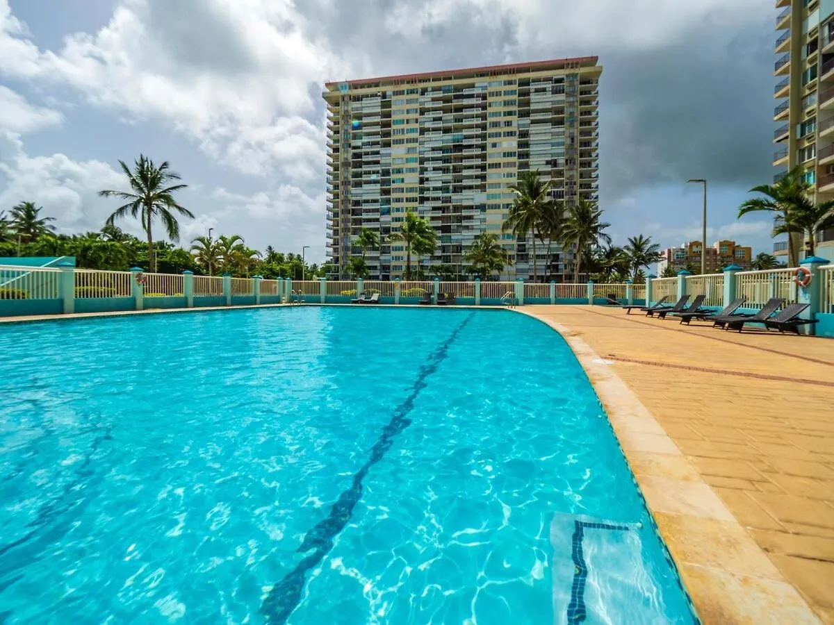 Playa Azul Beach Paradise 루키요 0*,  푸에르토리코